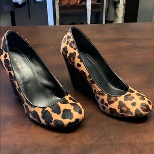 Bcbg wedges